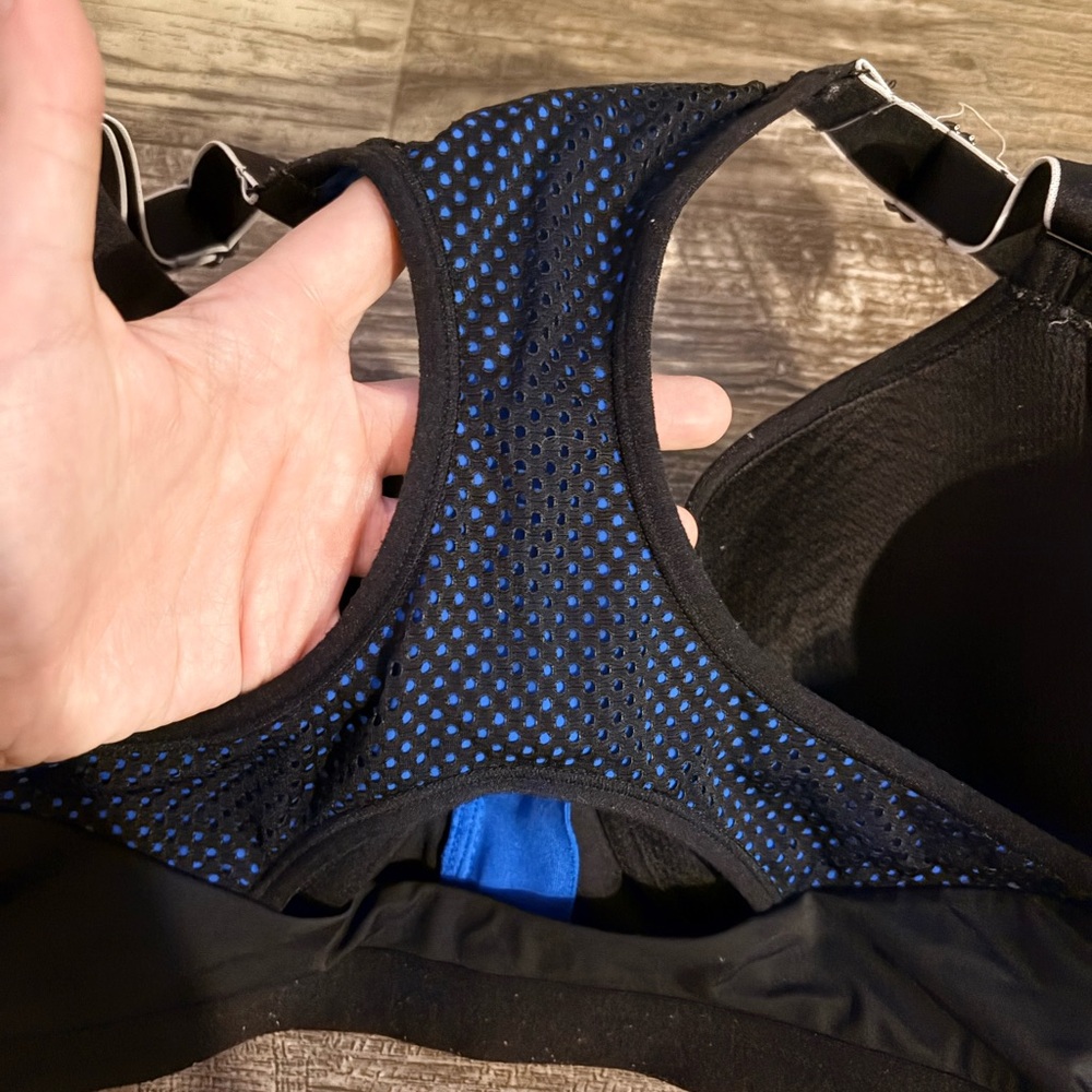 Maidenform Black and Blue Racerback Front-Closure Underwire 38B Bra - Picture 3 of 5